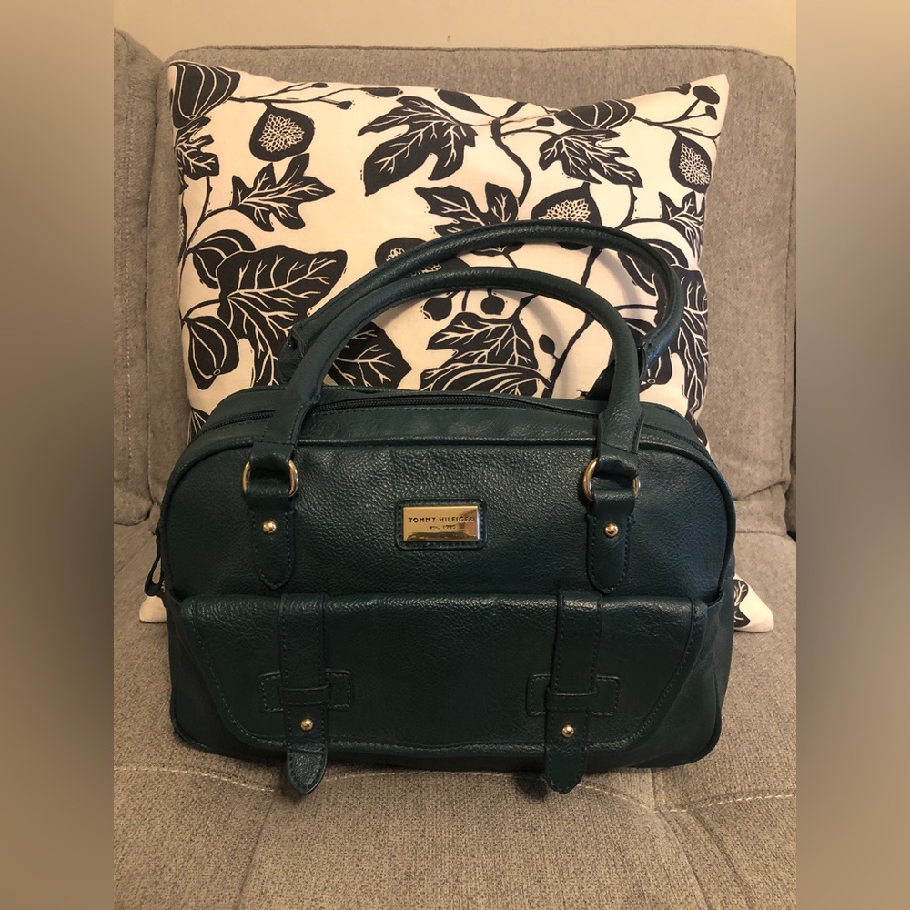 Vintage style spruce green Tommy Hilfiger shoulder bag. **Rare**